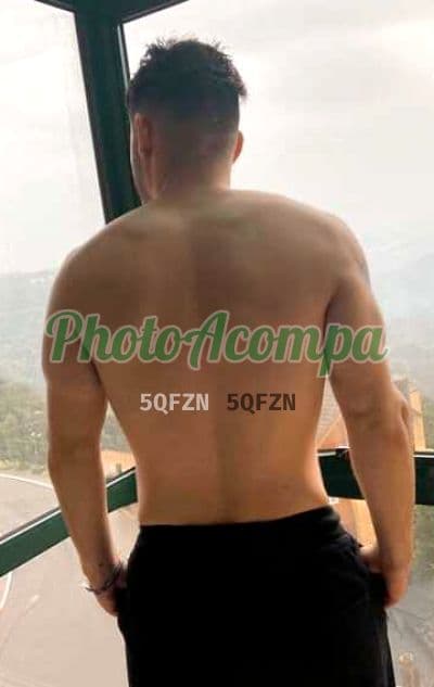 Acompanhante masculino em Balneário Camboriú com beijo grego (4) — Daniel Medeiros
