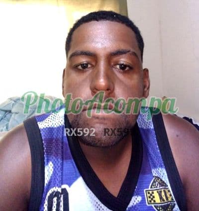 Acompanhante masculino em Rio de Janeiro — beijo na boca, foto 4 de Garoto de Programa