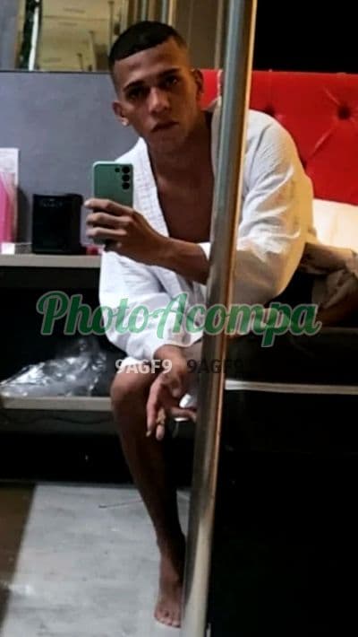 Acompanhante masculino em Belo Horizonte com beijo na boca (6) — Isaac