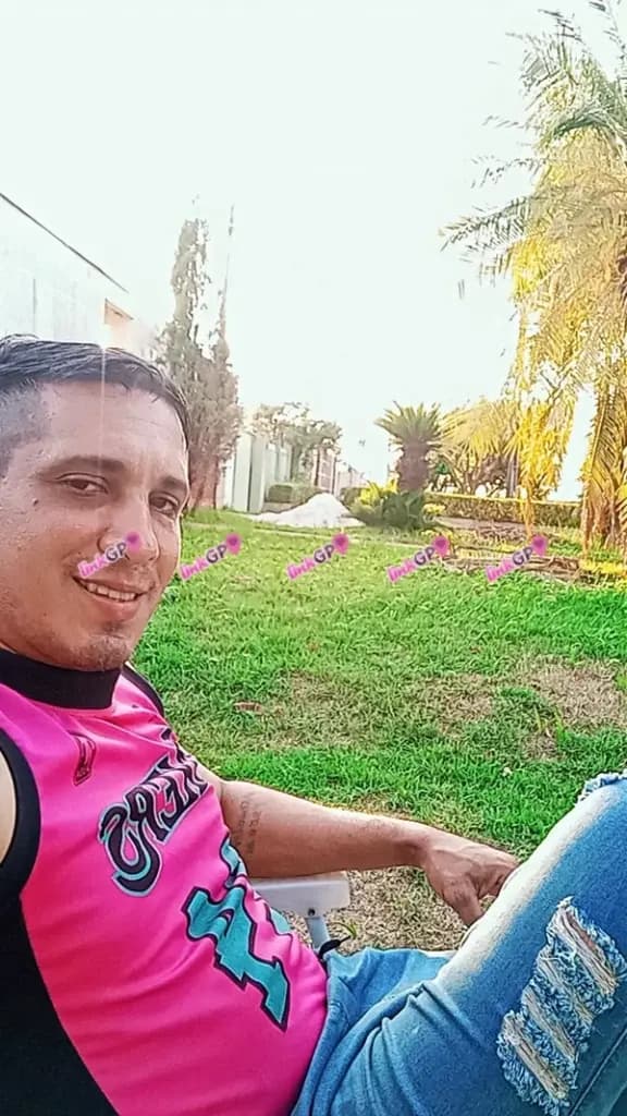 Acompanhante masculino asiático em Porto Alegre — Jk Alves