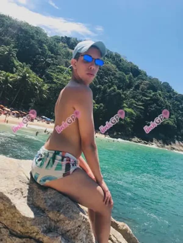 Johnny Oficial — acompanhante masculino em Aricanduva