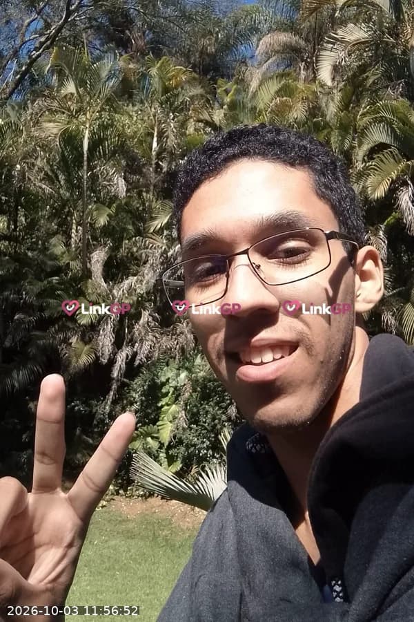 Acompanhante masculino em Belo Horizonte — ejaculação no corpo, foto 4 de Junior