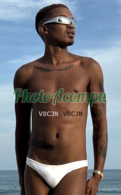 Acompanhante masculino em Rio de Janeiro com beijo na boca (2) — Lucas Moreno