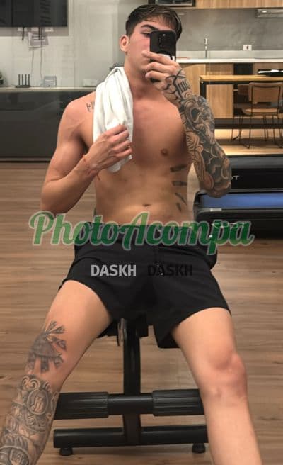 Acompanhante masculino em Belo Horizonte com beijo grego (2) — Luiz Guilherme