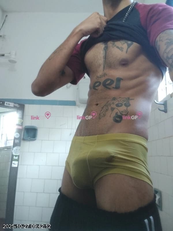 Mamadeira — acompanhante masculino em Parque Aeroporto (Taubaté)