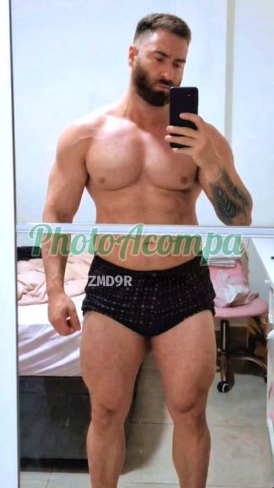 Acompanhante masculino em Santos com beijo na boca (2) — Matheus