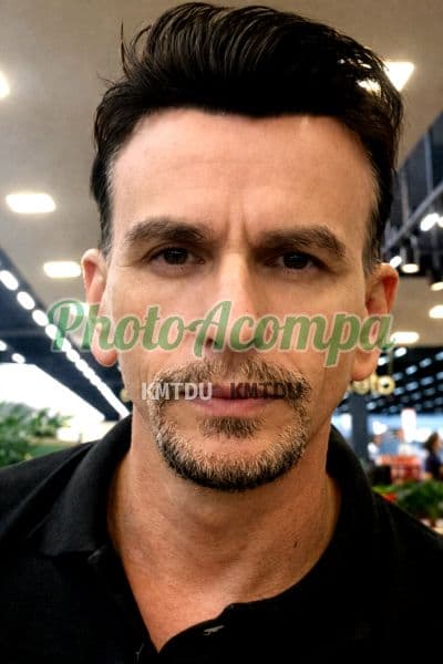 Acompanhante masculino em Americana com beijo grego (2) — Mauro