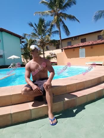 Moreno Casadinho — acompanhante masculino em Brasília