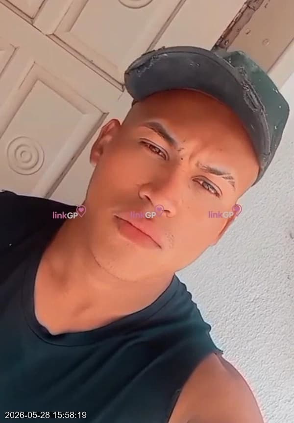 Moreno Pauzudo — acompanhante masculino em Curitiba