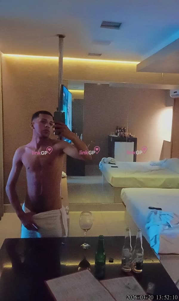 Acompanhante masculino apertadinho em Brasil — Moreno Rei, foto 9