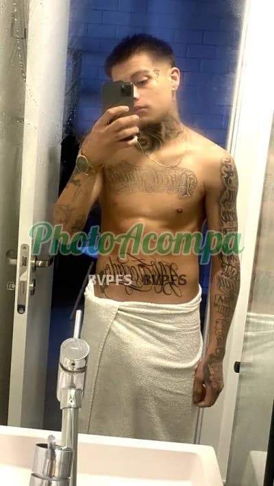 Acompanhante masculino em Rio de Janeiro — beijo na boca, foto 2 de Pedro
