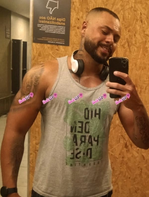 Rafael Moreno — acompanhante masculino em Praça Seca