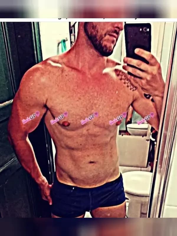 Acompanhante masculino cabelo curto em Moema, foto 7 de Raul