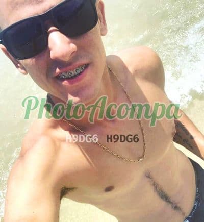 Acompanhante masculino em Santana de Parnaíba com beijo grego (2) — Santiago Graciliano