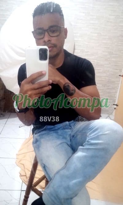 Foto 2: Acompanhante masculino em Angra dos Reis — beijo na boca, Vinicius Lima