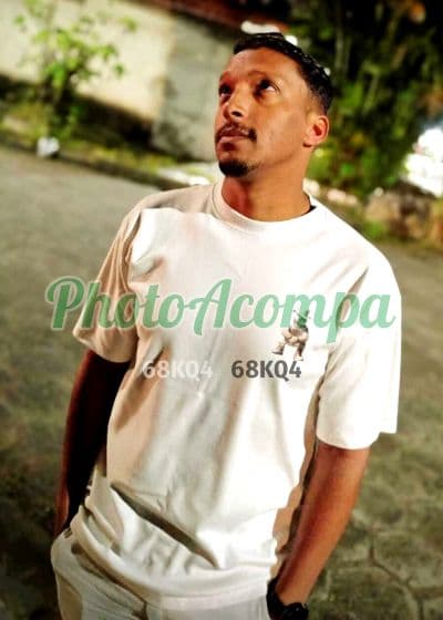 Acompanhante masculino em Itanhaém com beijo grego (2) — William