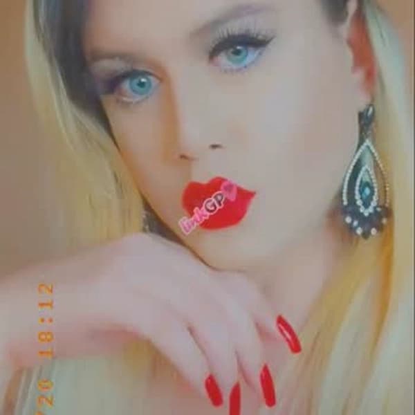 Ághatta — travesti em Fazenda Rio Grande