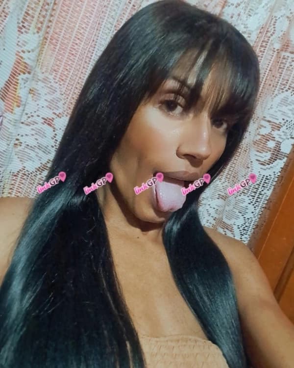 Famosa Hallissia Do Prazer — travesti em Osasco
