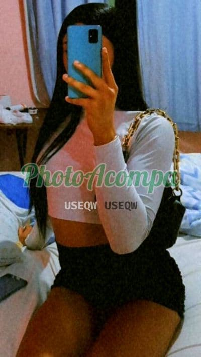 Travesti acompanhante em Macaé com beijo na boca (2) — Gabriela Alves
