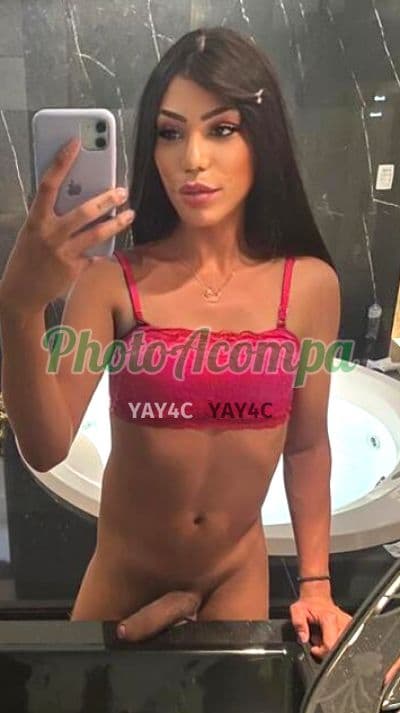 Travesti acompanhante em Rio de Janeiro — garganta profunda, foto 4 de Julie Ribeiro
