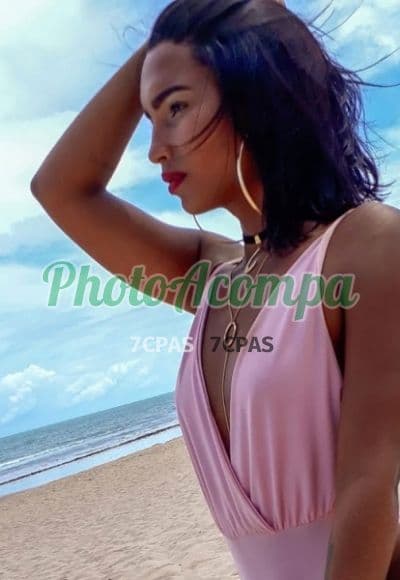 Travesti acompanhante em Balneário Camboriú com garganta profunda (2) — Julie Rouch