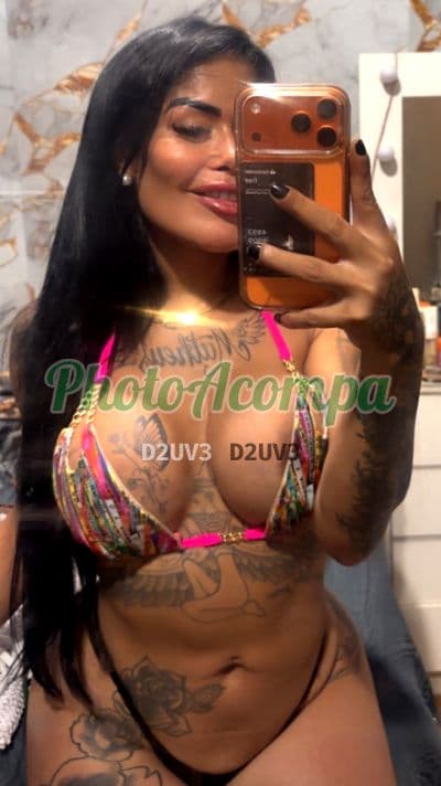 Travesti acompanhante em Rio de Janeiro com beijo na boca (2) — Larissa Ambrosio