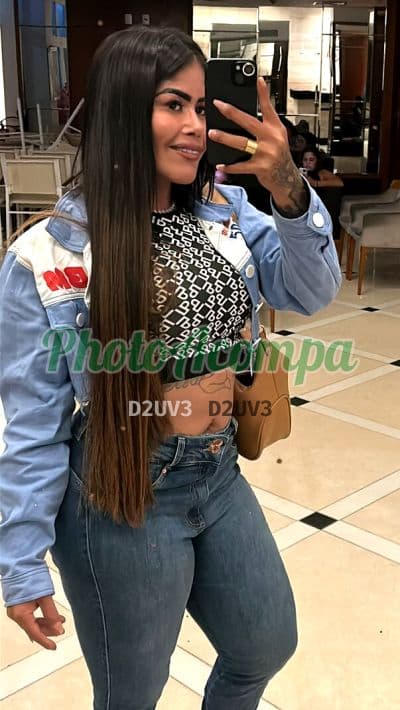 Travesti acompanhante em Rio de Janeiro com beijo na boca (6) — Larissa Ambrosio