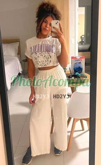 Travesti acompanhante em Fortaleza com garganta profunda (4) — Laura Dos Santos