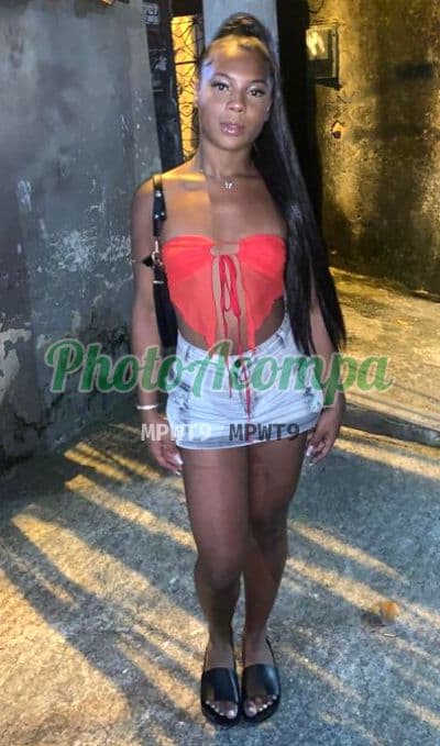 Travesti acompanhante em Rio de Janeiro com garganta profunda (4) — Melissa Werneck