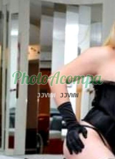 Travesti acompanhante em São José do Rio Pardo — beijo na boca, foto 6 de Sabrina Biank