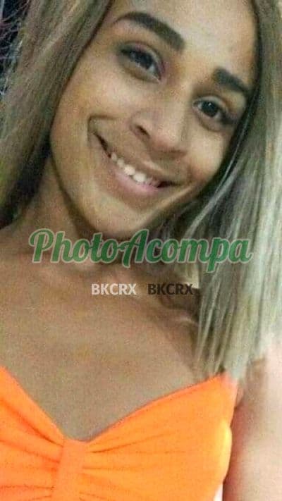 Travesti acompanhante em Niterói com beijo na boca (4) — Sofia