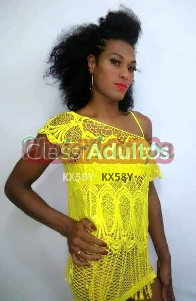 Yasmin — travesti em Itanhaém