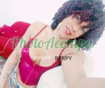 Travesti acompanhante em Aparecida de Goiânia com beijo na boca (2) — Yonara Sindel Lima Pereir