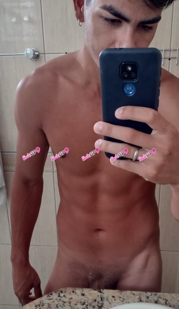 Videochamada erótica com cabelo curto (5) — Xmonteiro