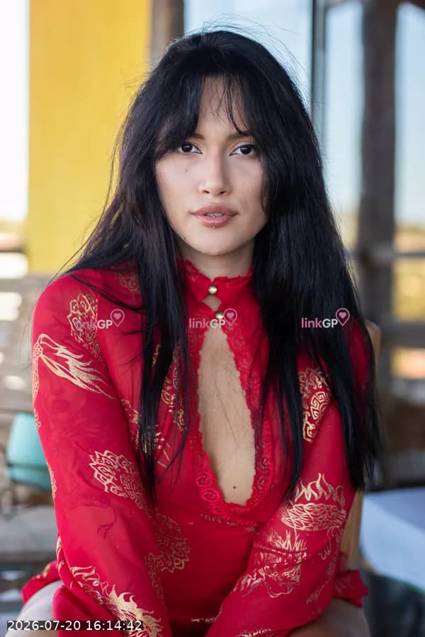 Videochamada erótica com cabelo liso — Angel, foto 3