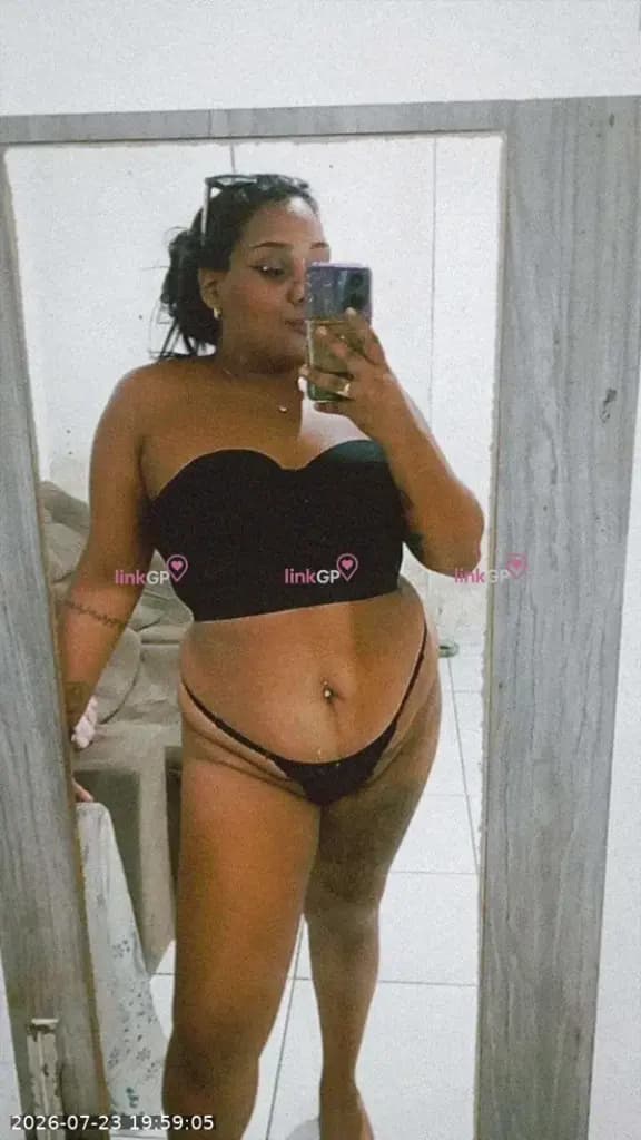 Ayra — videochamada erótica e sexting online
