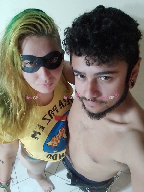 Videochamada erótica com apertadinha — Casalilhaaa