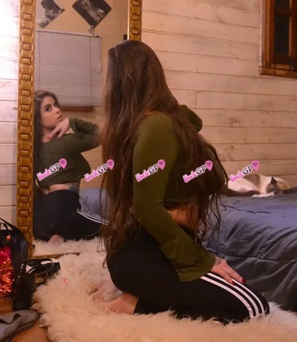 Videochamada erótica com imagem do anúncio, foto de perfil