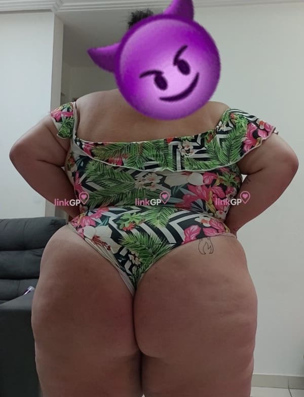 Videochamada erótica com greluda, foto 7 de Gordinha Rabuda