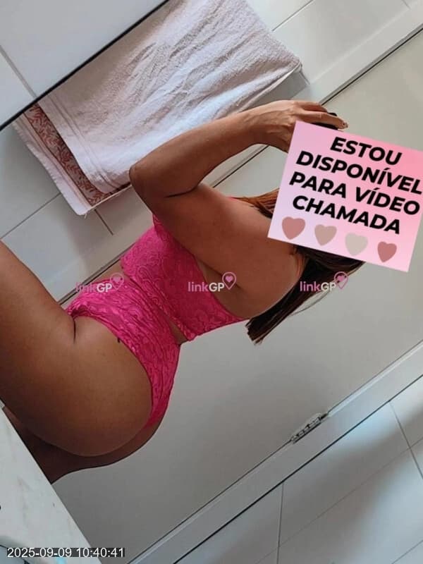 Foto 13: Videochamada erótica com cabelo médio — Isis Secret