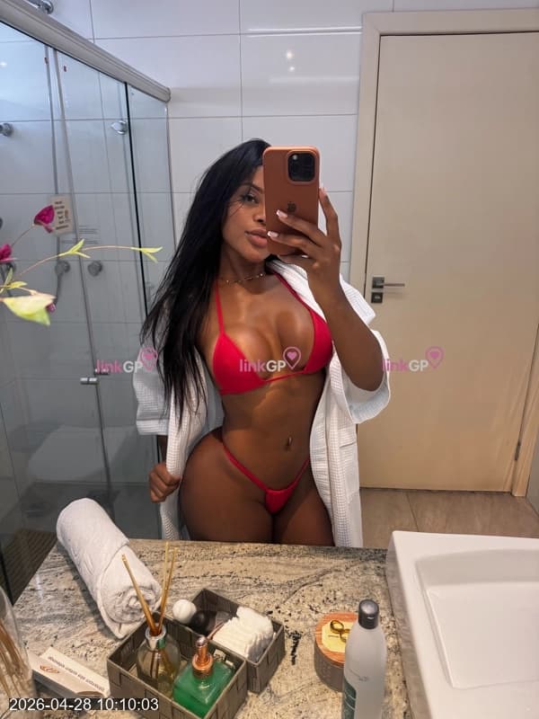 Videochamada erótica — beijo na boca, foto 8 de Luana Couto
