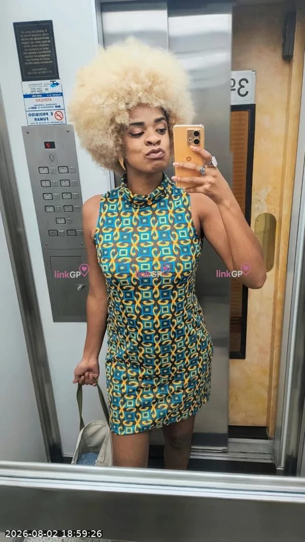 Foto 3: Videochamada erótica com cabelo cacheado — Naomi Peludinha