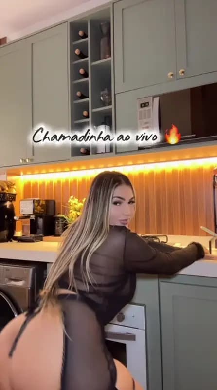 Videochamada erótica — nudes exclusivas, foto 2 de Ninfa Dourada