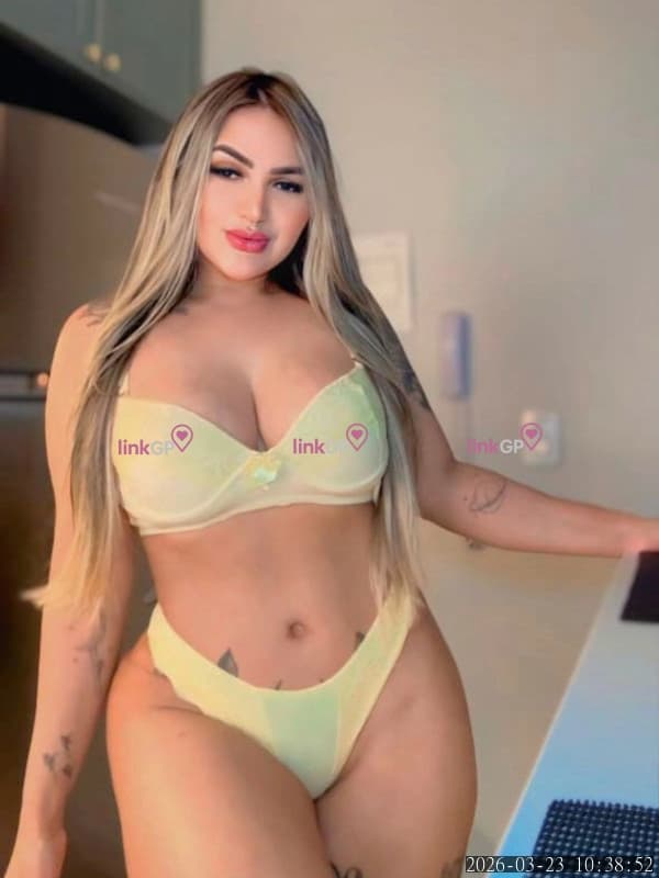 Videochamada erótica com cinturinha — Ninfa Dourada, foto 7