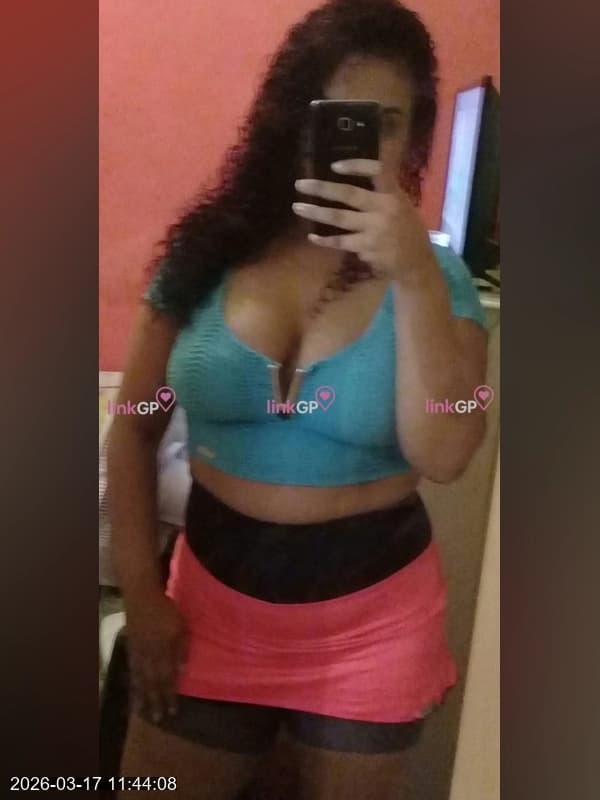 Safira — videochamada erótica e sexting online