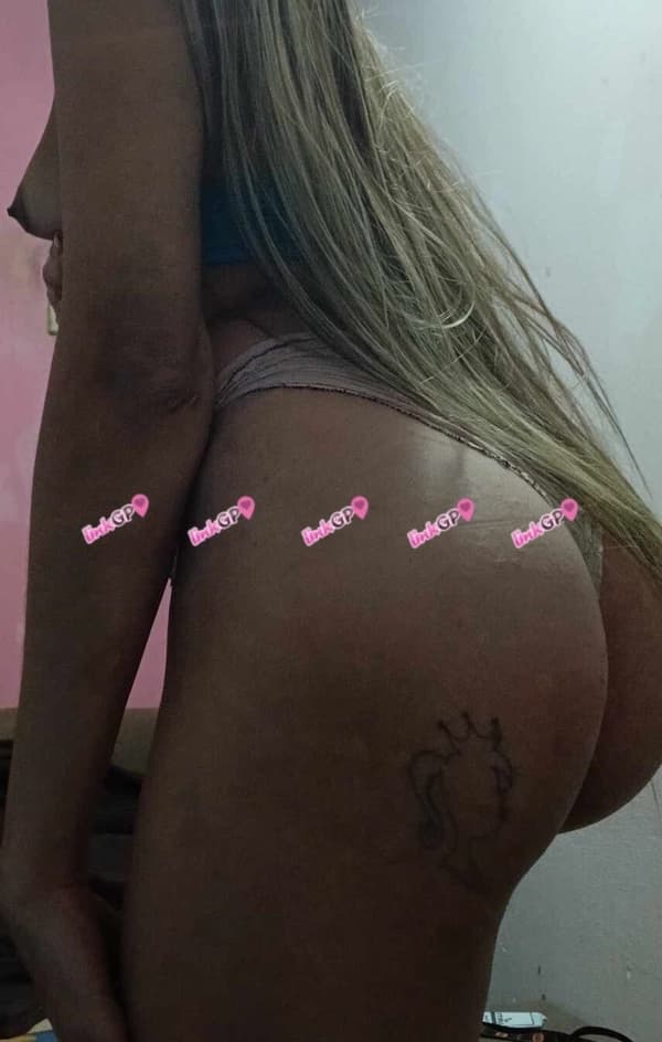 Videochamada erótica trans com alta (19) — Barbaraflex