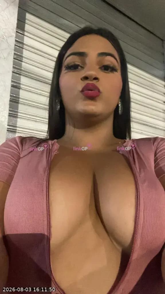 Morena Chocolate — videochamada erótica e sexting online