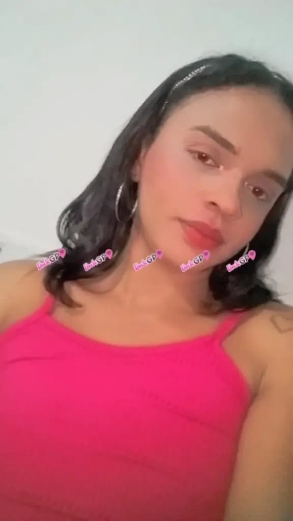 Videochamada erótica trans com imagem do anúncio, foto de perfil