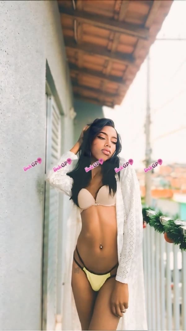 Videochamada erótica trans com apertadinha — Ruiva Passiva, foto 5