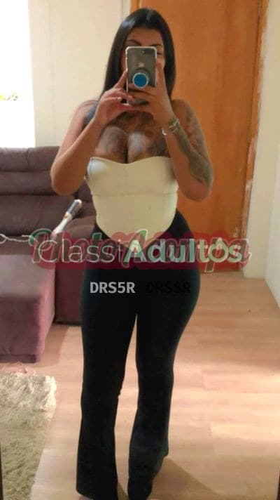 Débora, 22 anos — acompanhante em Campinas